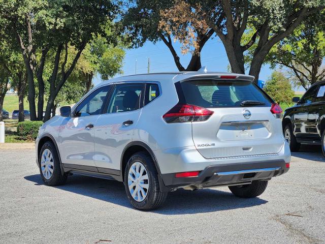 2018 Nissan Rogue Vehicle Photo in DENTON, TX 76210-9321