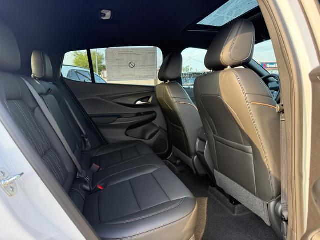 2025 Buick Envista Vehicle Photo in COLUMBIA, MO 65203-3903