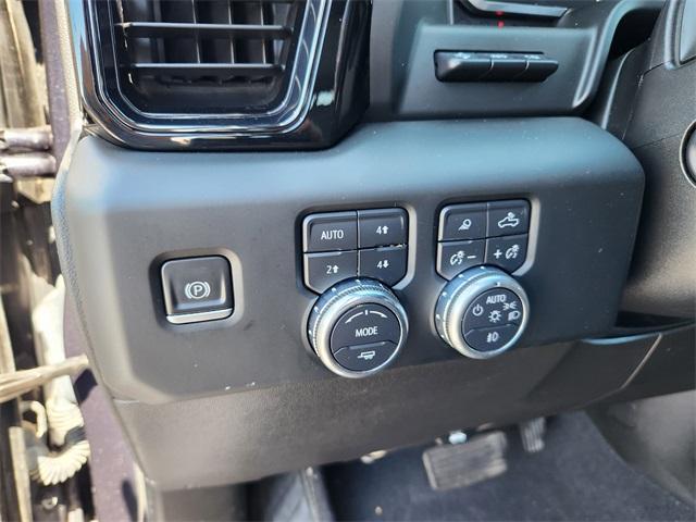 2022 GMC Sierra 1500 Vehicle Photo in AURORA, CO 80012-4011