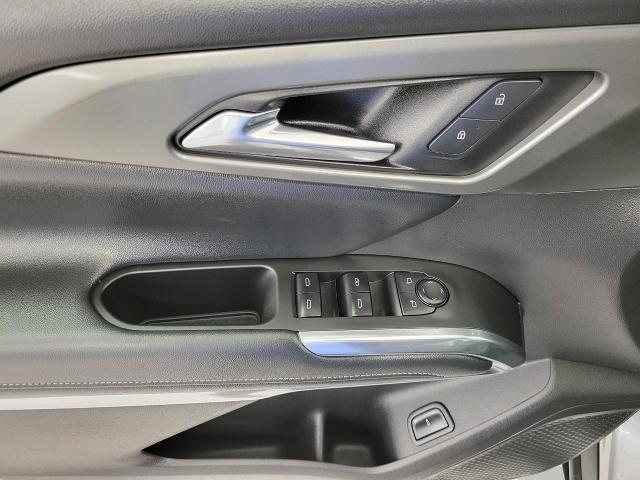 2025 Chevrolet Traverse Vehicle Photo in NEENAH, WI 54956-2243