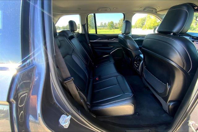 2022 Jeep Grand Cherokee Vehicle Photo in TOPEKA, KS 66609-0000