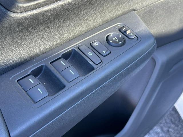 2024 Honda CR-V Hybrid Vehicle Photo in COLUMBIA, MO 65203-3903