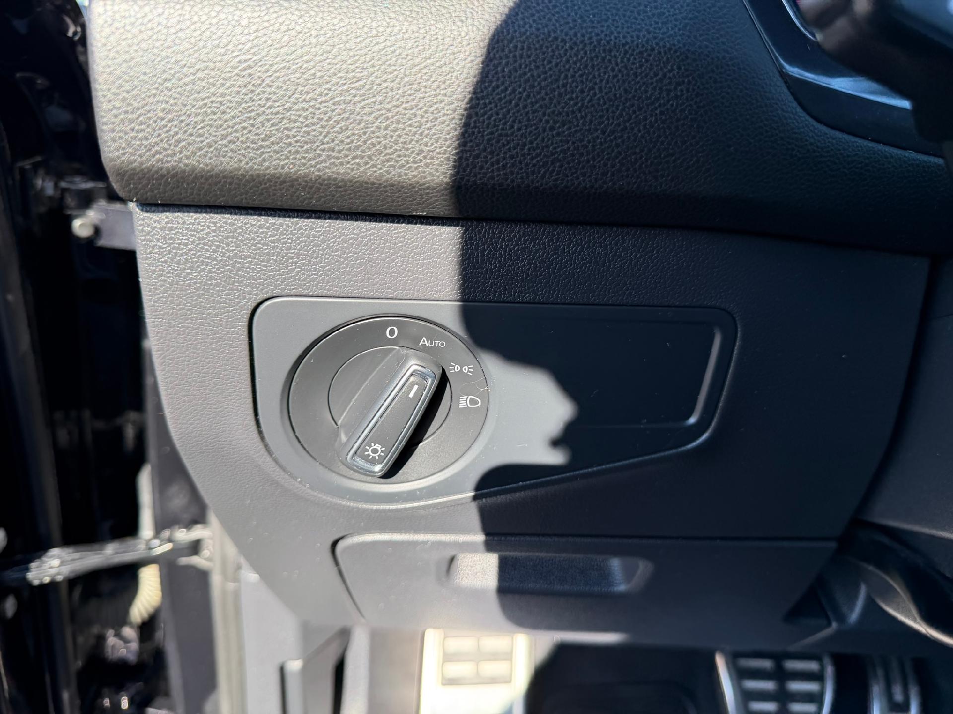 2022 Volkswagen Tiguan photo 29 of 37