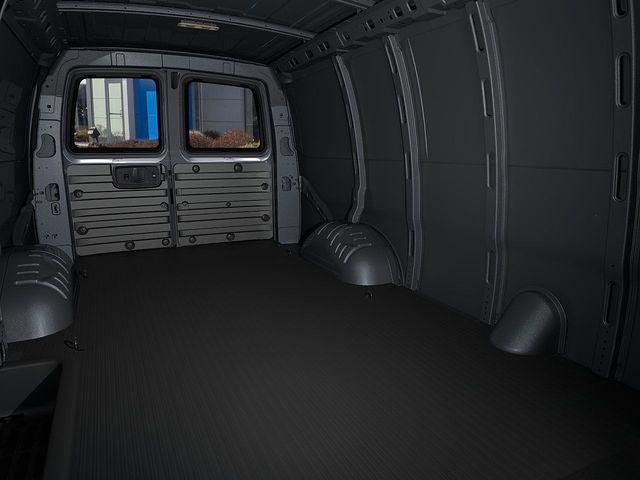 2025 Chevrolet Express Cargo 2500 Vehicle Photo in DANBURY, CT 06810-5034