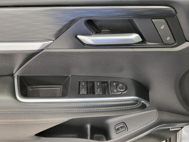 2025 GMC Acadia Vehicle Photo in NEENAH, WI 54956-2243