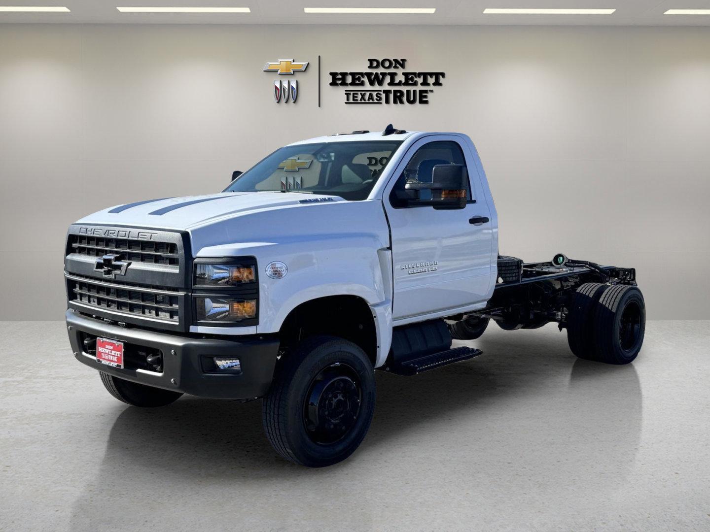 2024 Chevrolet Silverado 5500 HD Vehicle Photo in GEORGETOWN, TX 78626-7508