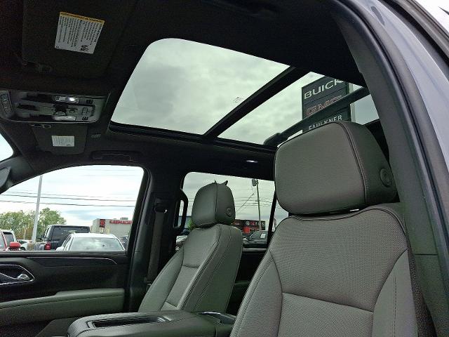 2022 GMC Yukon XL Vehicle Photo in HARRISBURG, PA 17111-1033