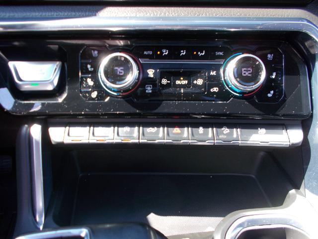 2024 GMC Sierra 1500 Vehicle Photo in LOWELL, MA 01852-4336