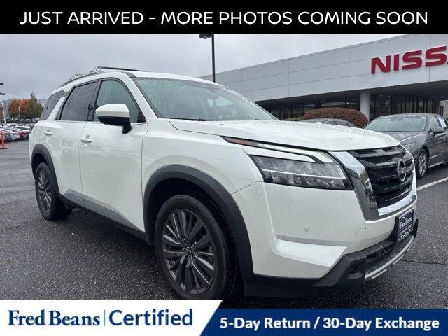 2023 Nissan Pathfinder Vehicle Photo in Flemington, NJ 08822