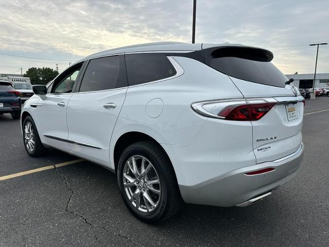 2023 Buick Enclave Vehicle Photo in COLUMBIA, MO 65203-3903