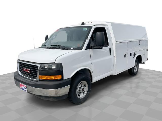 2025 GMC Savana Cutaway 3500 Vehicle Photo in GILBERT, AZ 85297-0402