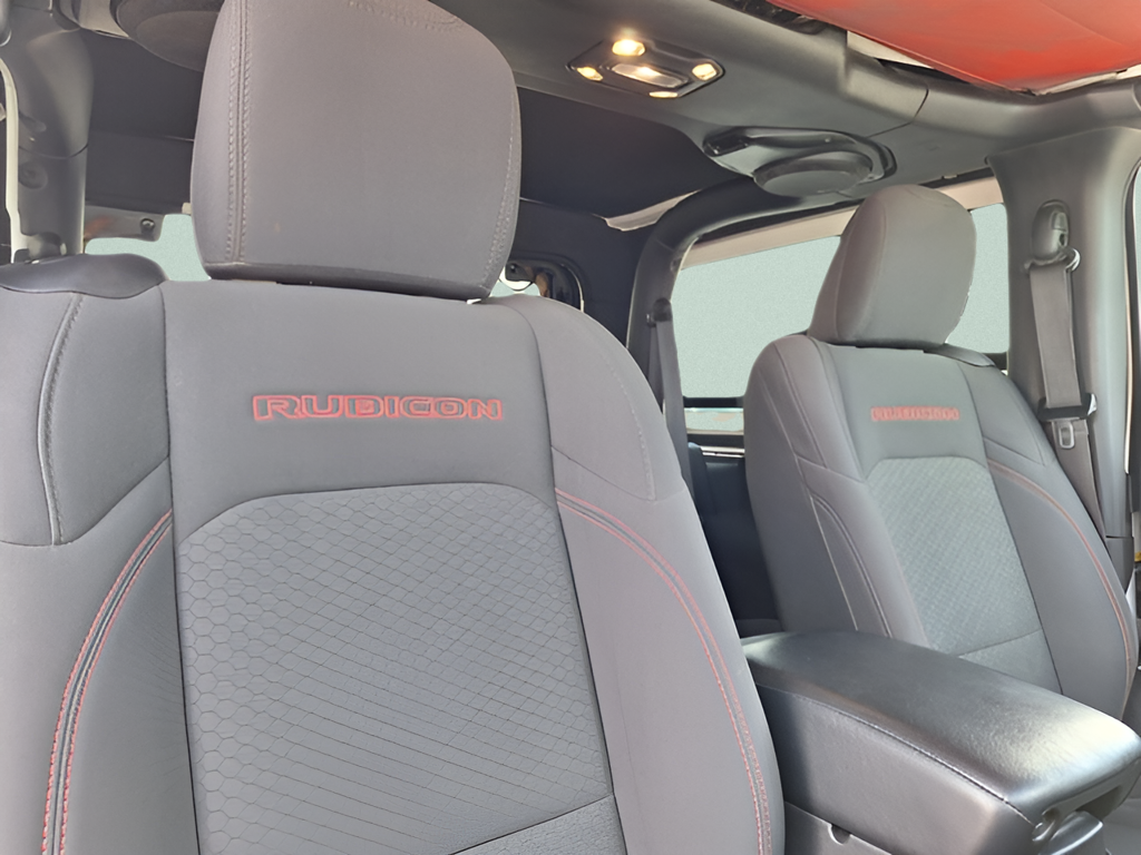 2021 Jeep Wrangler photo 26 of 32