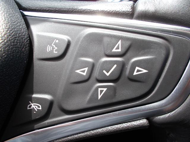 2020 Chevrolet Equinox Vehicle Photo in LOWELL, MA 01852-4336