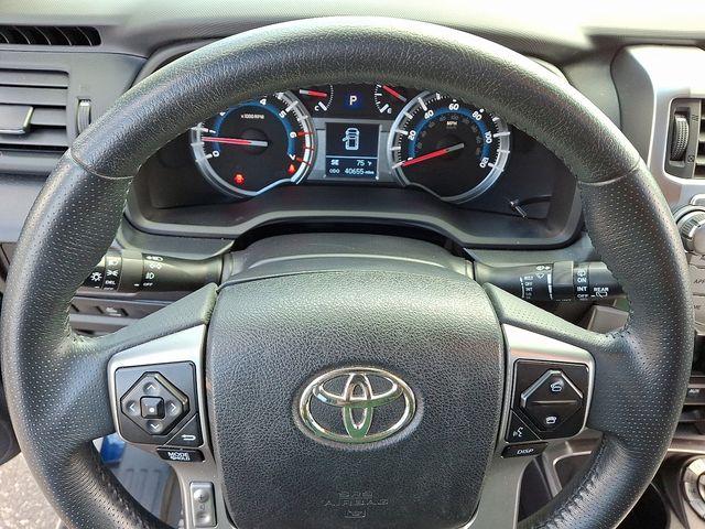 2019 Toyota 4Runner Vehicle Photo in DANBURY, CT 06810-5034