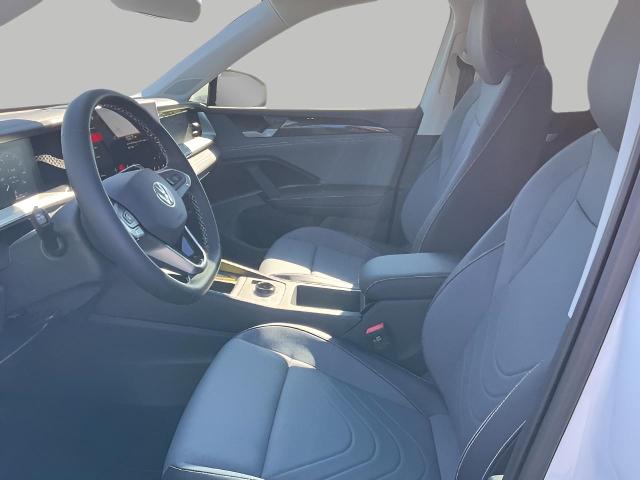 2025 Volkswagen Tiguan Vehicle Photo in Oshkosh, WI 54904