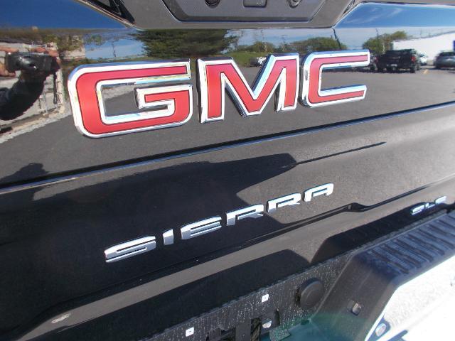 2025 GMC Sierra 2500 HD Vehicle Photo in LOWELL, MA 01852-4336