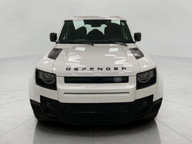2024 Defender Vehicle Photo in Appleton, WI 54913