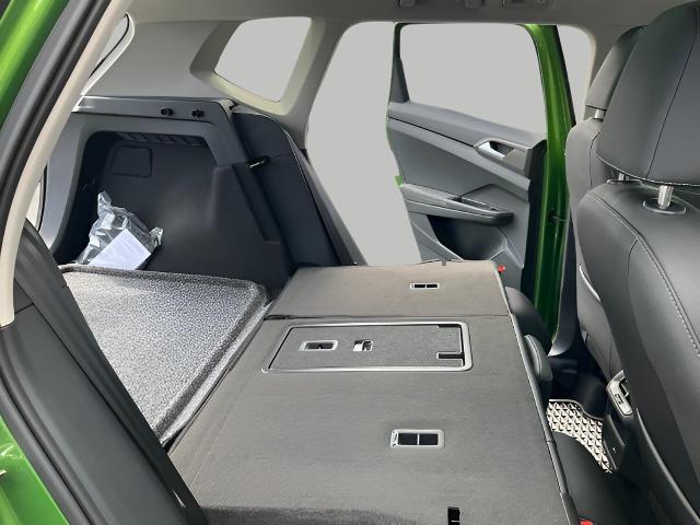 2025 Volkswagen Taos Vehicle Photo in Oshkosh, WI 54904