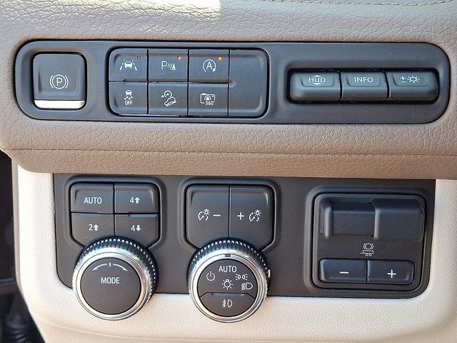 2024 GMC Yukon XL Vehicle Photo in DANBURY, CT 06810-5034