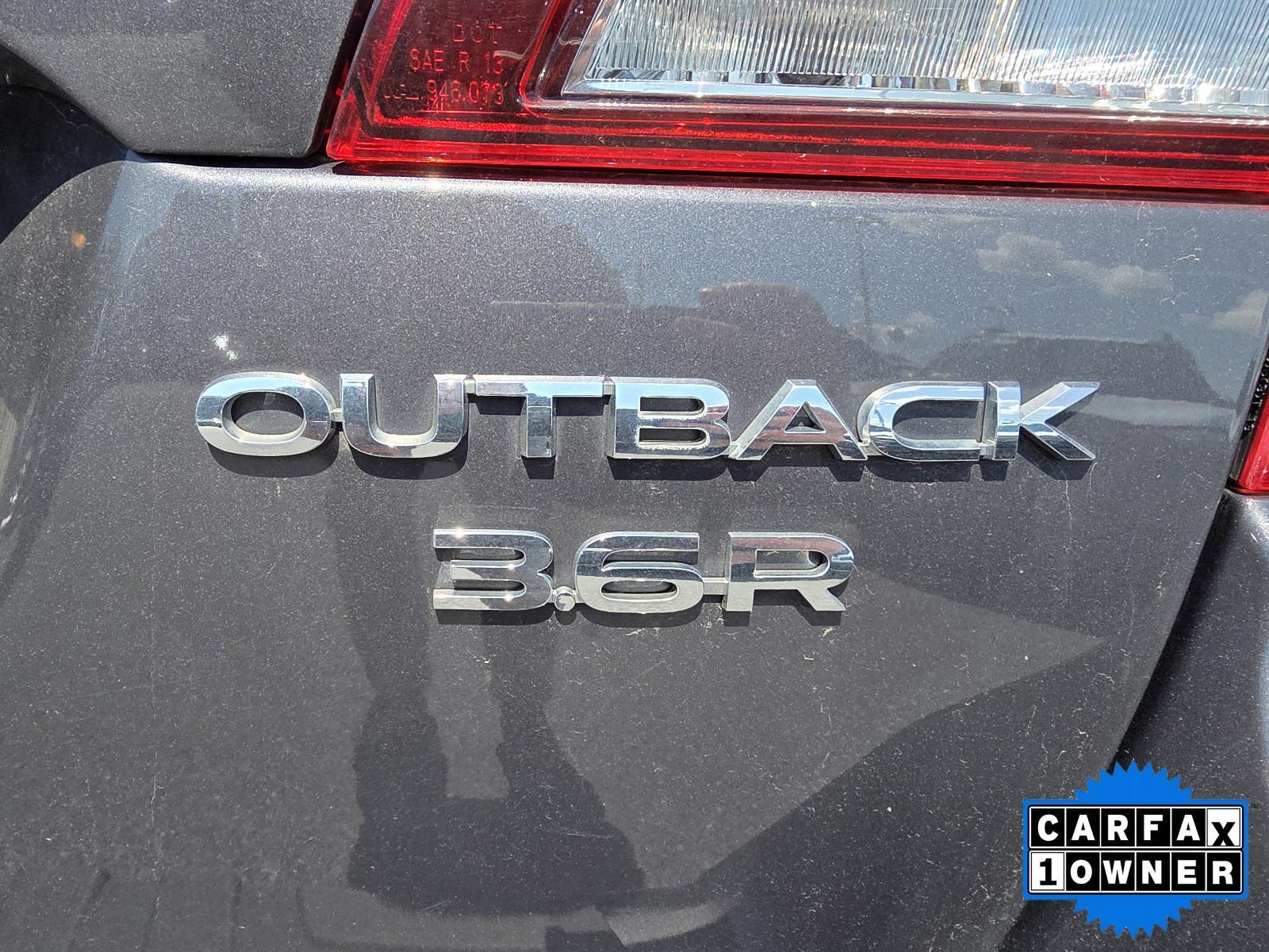 2018 Subaru Outback Vehicle Photo in Harrisburg, PA 17111