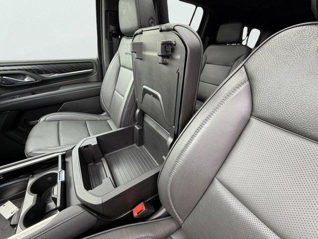 2024 GMC Yukon XL Vehicle Photo in LEOMINSTER, MA 01453-2952