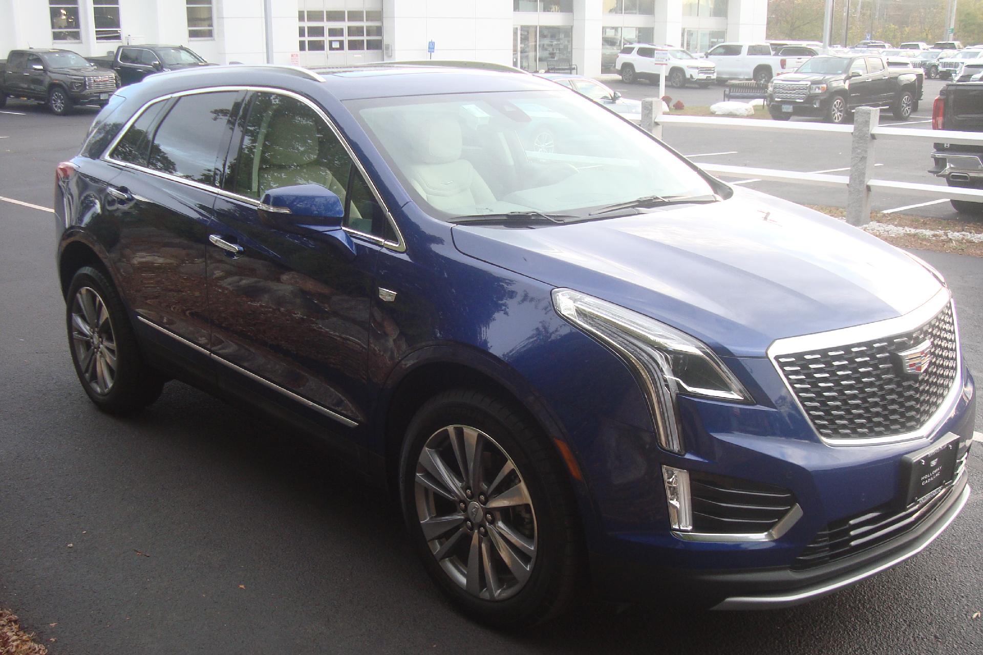 2025 Cadillac XT5 Vehicle Photo in PORTSMOUTH, NH 03801-4196