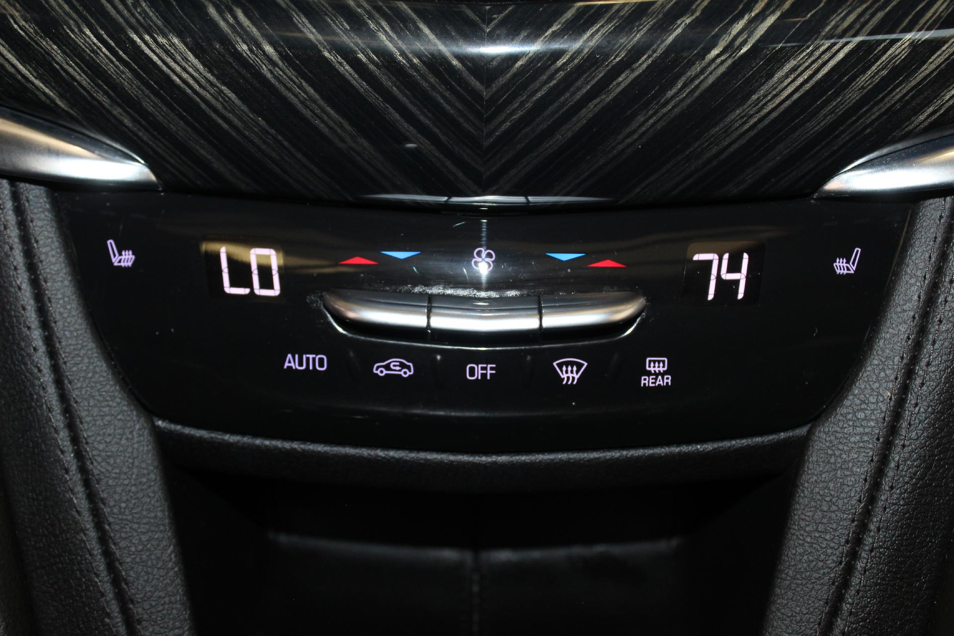 2022 Cadillac XT6 Vehicle Photo in NORTHAMPTON, MA 01060-1120