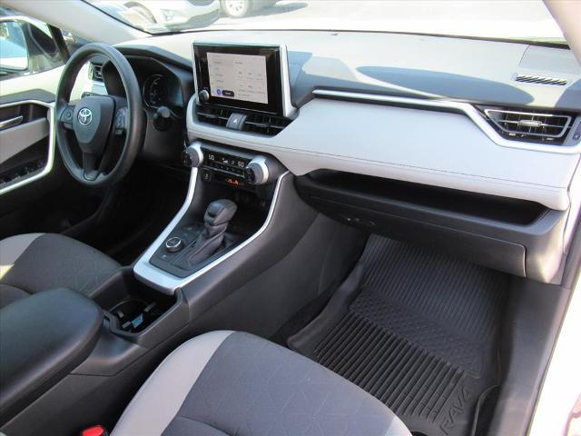 2024 Toyota RAV4 Vehicle Photo in LEESBURG, FL 34788-4022