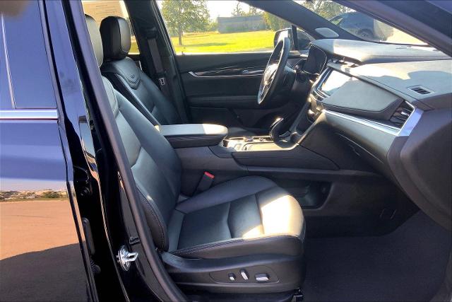 2025 Cadillac XT5 Vehicle Photo in TOPEKA, KS 66609-0000