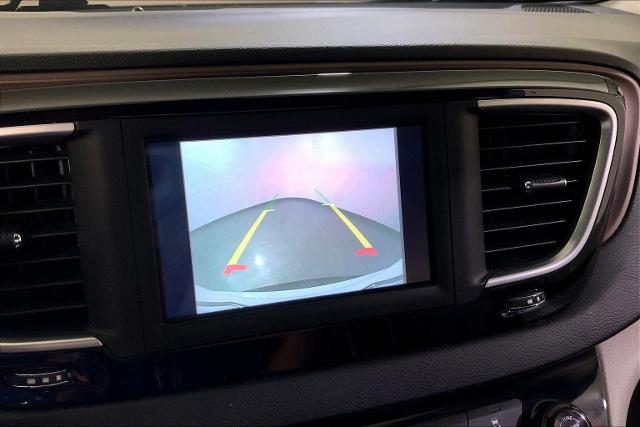 2021 Chrysler Voyager Vehicle Photo in INDEPENDENCE, MO 64055-1314