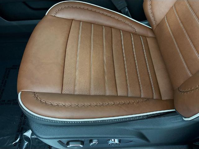 2025 GMC Sierra 3500 HD Vehicle Photo in PUYALLUP, WA 98371-4149