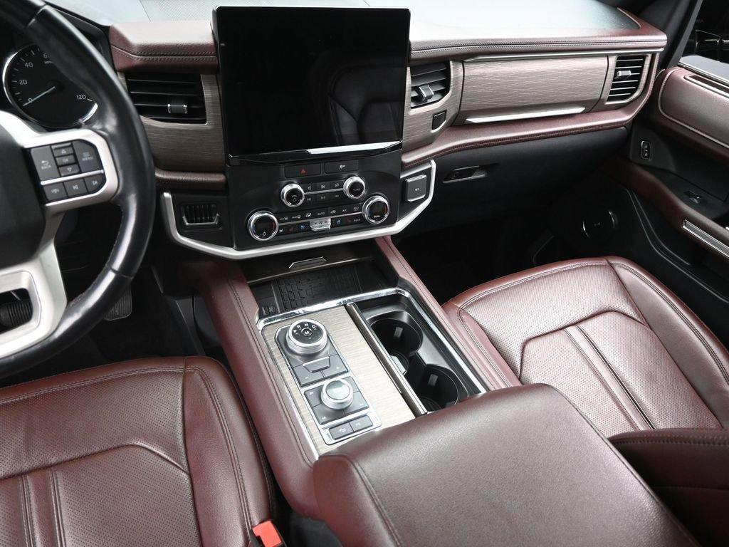 2022 Ford Expedition Max Vehicle Photo in Cedar Rapids, IA 52402