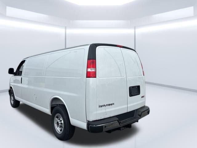 2025 GMC Savana Cargo 3500 Vehicle Photo in SAINT CLAIRSVILLE, OH 43950-8512