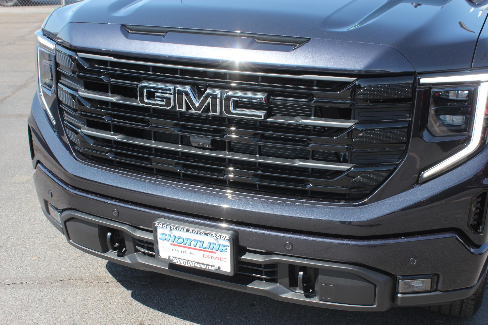 2026 GMC Sierra 1500 Vehicle Photo in AURORA, CO 80012-4011