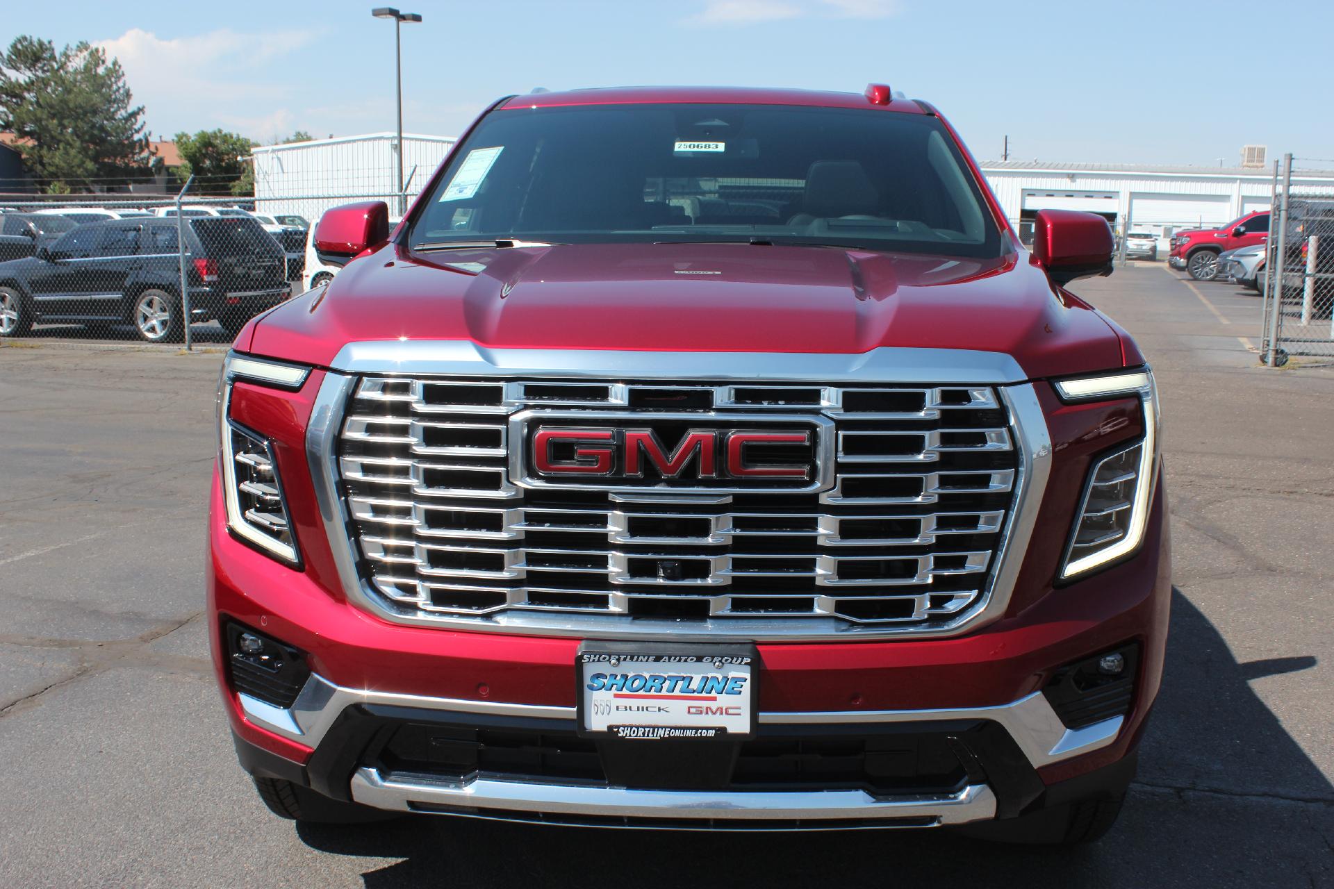 2025 GMC Yukon XL Vehicle Photo in AURORA, CO 80012-4011