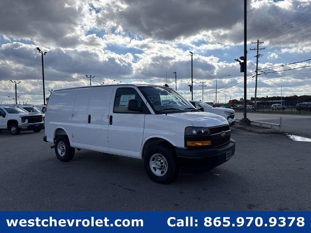 2025 Chevrolet Express Cargo Vehicle Photo in ALCOA, TN 37701-3235