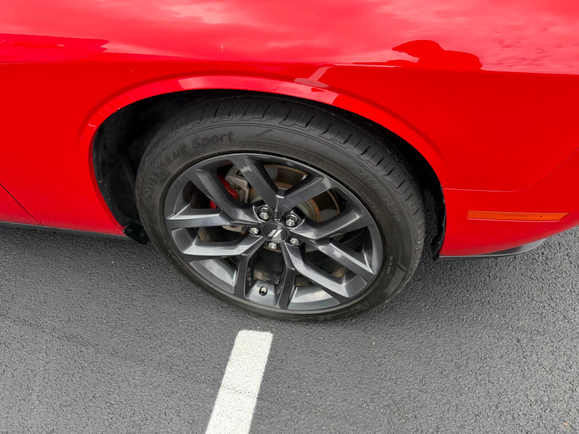 2022 Dodge Challenger photo 10 of 32