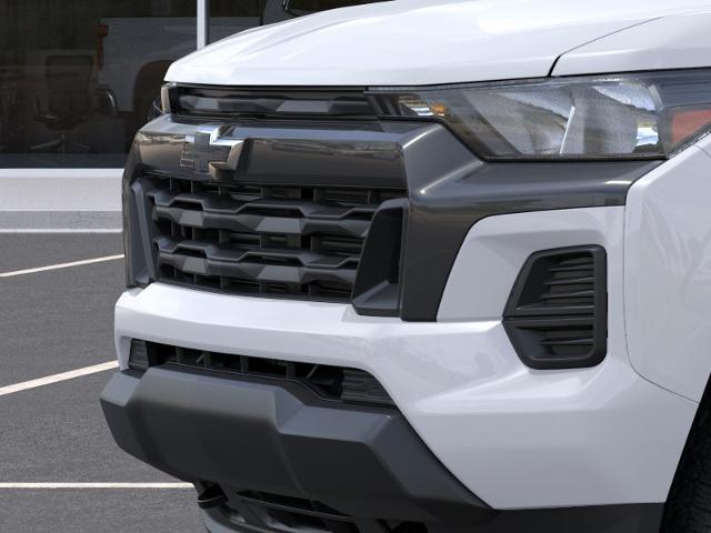 2026 Chevrolet Colorado photo 13 of 30