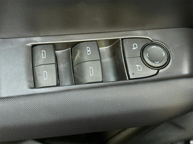 2025 Chevrolet Colorado Vehicle Photo in EVERETT, WA 98203-5662