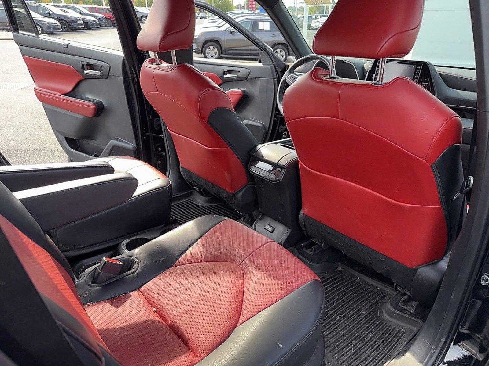 2022 Toyota Highlander Vehicle Photo in Harrisburg, PA 17111