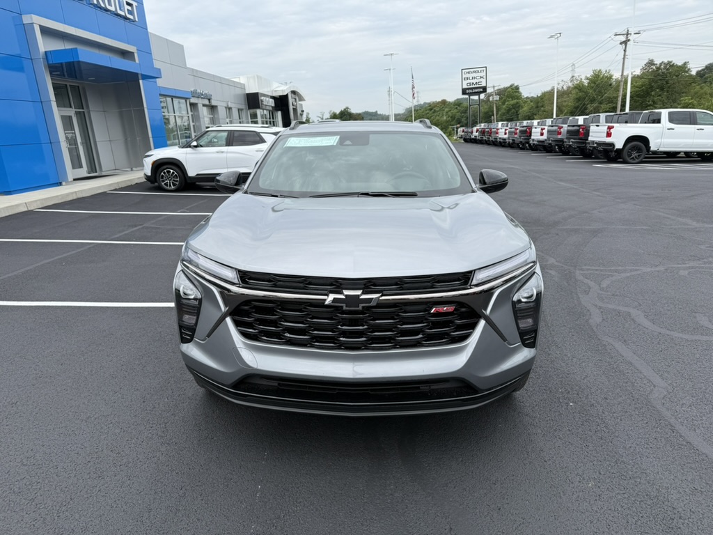 2026 Chevrolet Trax photo 8 of 21
