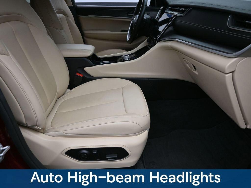 2021 Jeep Grand Cherokee L Vehicle Photo in Cedar Rapids, IA 52402