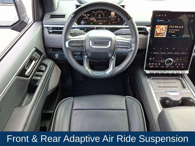 2025 GMC Sierra EV Vehicle Photo in DANBURY, CT 06810-5034