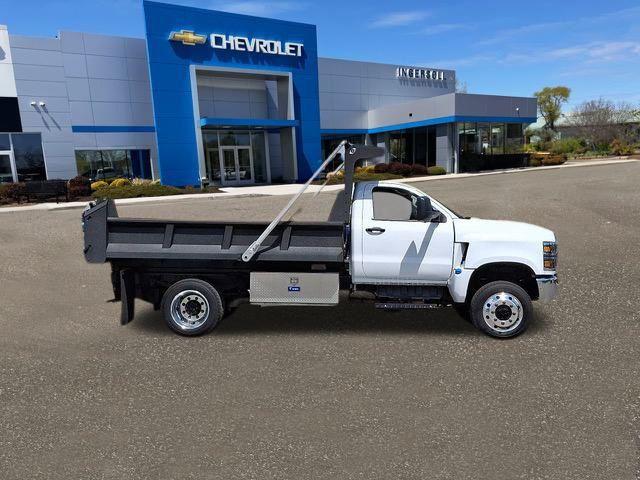 2023 Chevrolet Silverado 5500 HD Vehicle Photo in DANBURY, CT 06810-5034