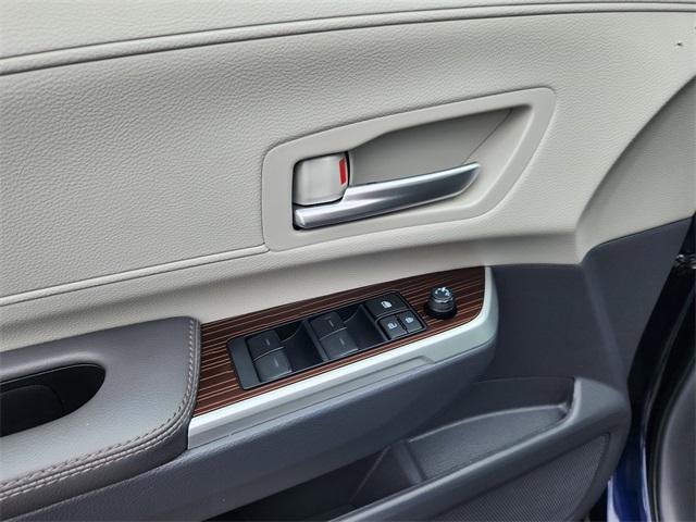 2024 Toyota Sienna Vehicle Photo in AURORA, CO 80012-4011