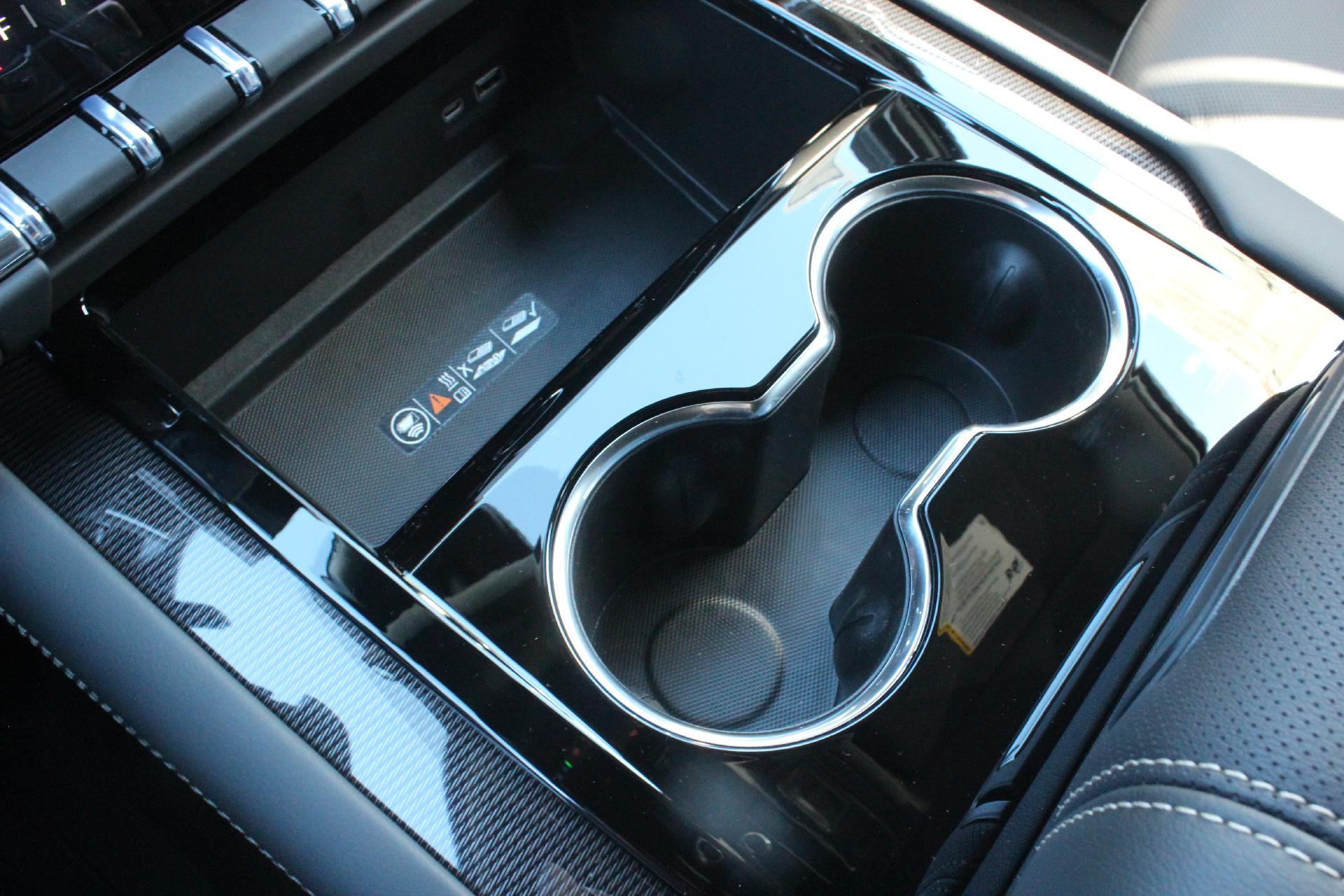 2026 GMC Yukon Vehicle Photo in AURORA, CO 80012-4011