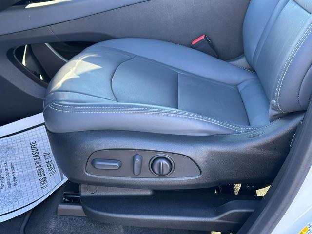 2023 Buick Enclave Vehicle Photo in COLUMBIA, MO 65203-3903