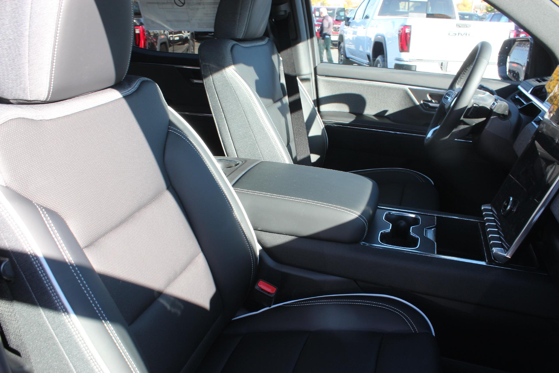 2026 GMC Sierra EV Vehicle Photo in AURORA, CO 80012-4011