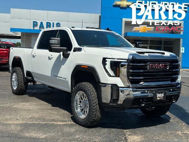 Summit White 2026 GMC Sierra 2500HD Pickup Truck Four-Wheel Drive Automatic