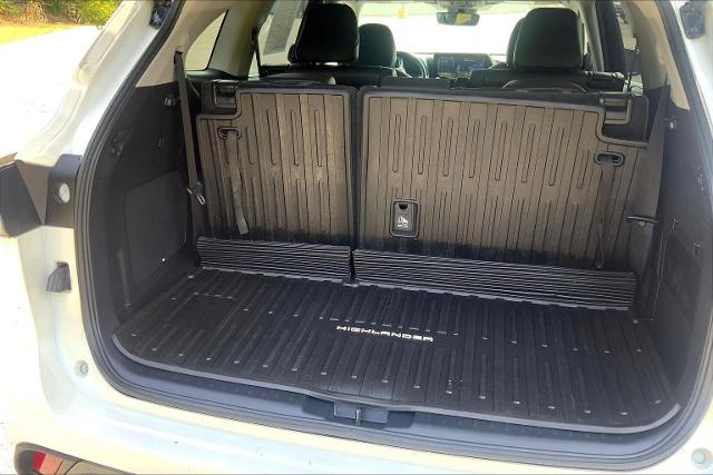 2021 Toyota Highlander Vehicle Photo in KANSAS CITY, MO 64114-4545